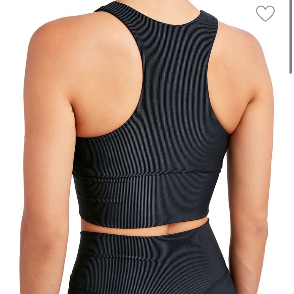 NWT Tulip-Hem Racerback Sports Bra Size Medium - Picture 2 of 4